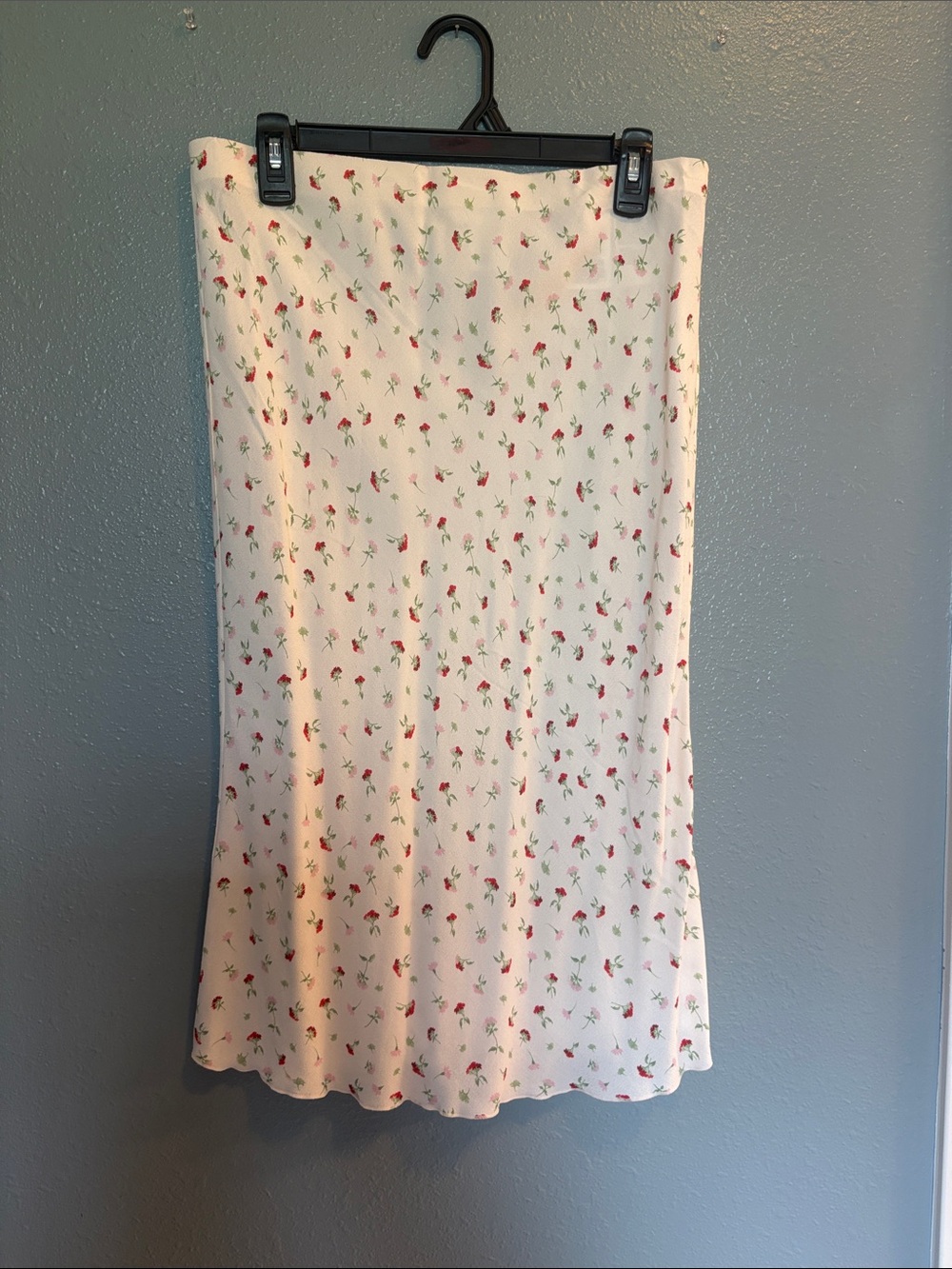 H&M Cream Midi Skirt with Floral Print - Picture 4 of 10